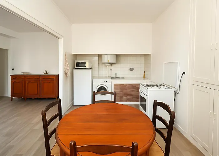 Appartement Rénové Avec 2 Et Espace Bien-être Lavelanet